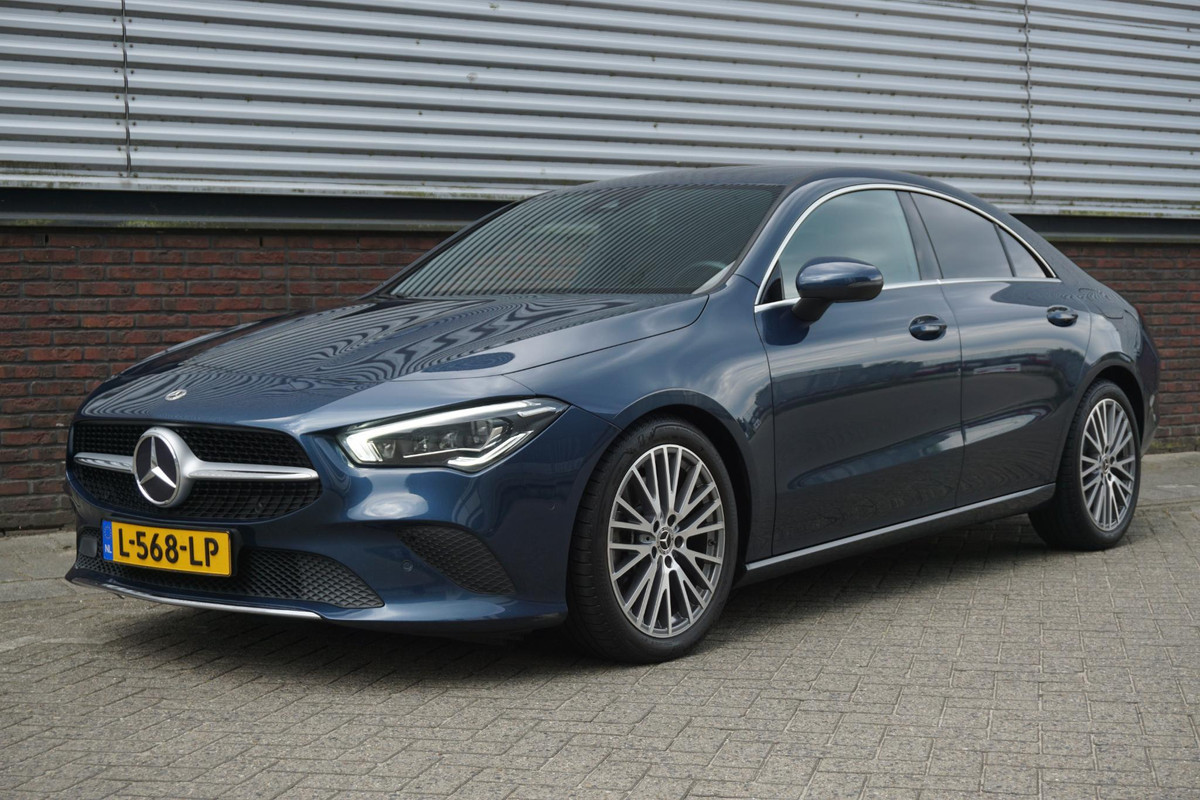 Mercedes-Benz CLA-Klasse 250 225PK/Led-Matrix/18Inch./Sportstoelen Leer/ Dealeronderhouden Mercedes-Benz CLA-Klasse 250 225PK/Led-Matrix/18Inch./Sportstoelen Leer/ Dealeronderhouden