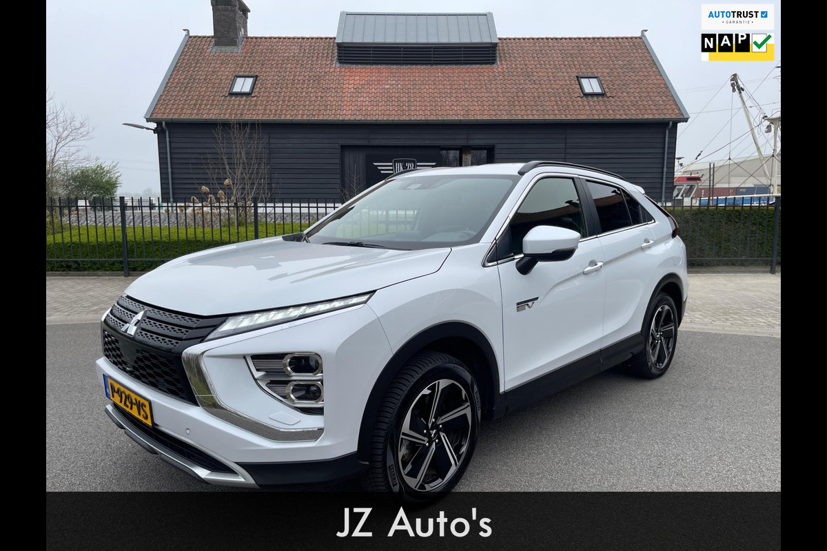 Mitsubishi Eclipse Cross 2.4 PHEV Plug-in Hybride Intense+ Navigatie Camera Trekhaak Mitsubishi Eclipse Cross 2.4 PHEV Plug-in Hybride Intense+ Navigatie Camera Trekhaak
