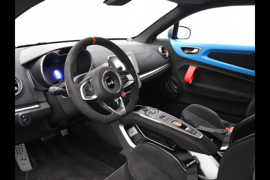 ALPINE A110 R 300pk Aerocarbon velgen | Focal Premium | Camera