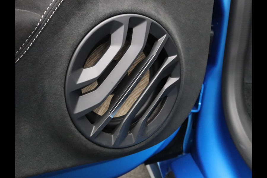 ALPINE A110 R 300pk Aerocarbon velgen | Focal Premium | Camera