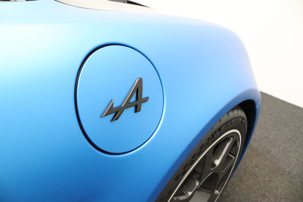 ALPINE A110 R 300pk Aerocarbon velgen | Focal Premium | Camera