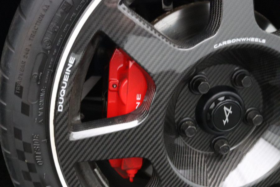 ALPINE A110 R 300pk Aerocarbon velgen | Focal Premium | Camera