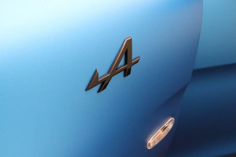 ALPINE A110 R 300pk Aerocarbon velgen | Focal Premium | Camera