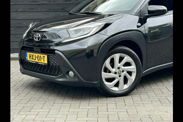 Toyota Aygo X 1.0 VVT-i S-CVT Automaat LED verl. / LM / Clima / Carplay / 10.250KM!!!