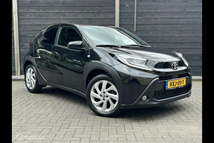 Toyota Aygo X 1.0 VVT-i S-CVT Automaat LED verl. / LM / Clima / Carplay / 10.250KM!!!