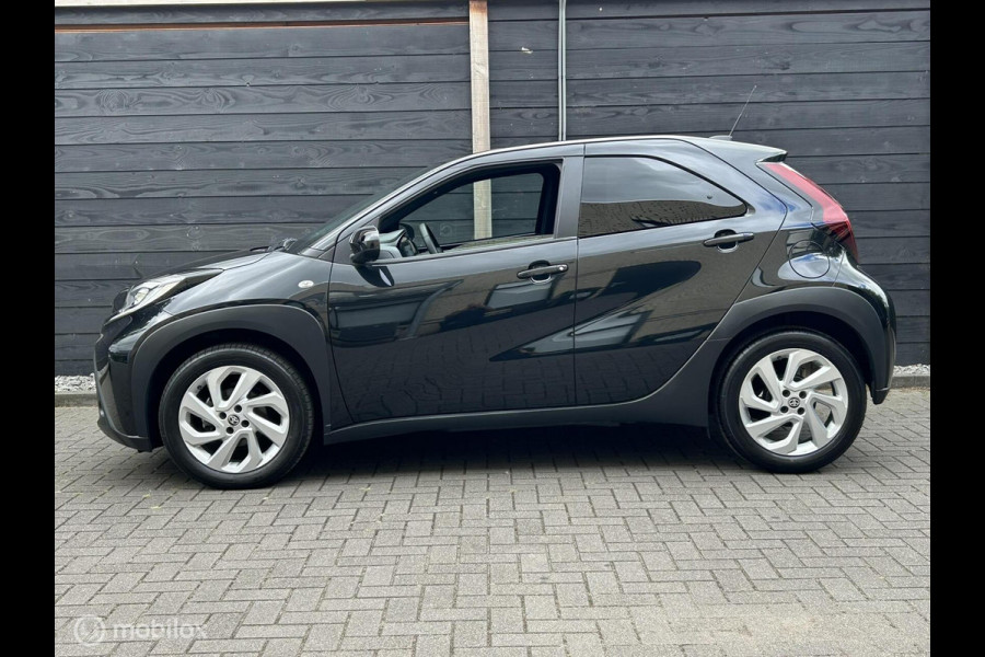 Toyota Aygo X 1.0 VVT-i S-CVT Automaat LED verl. / LM / Clima / Carplay / 10.250KM!!!