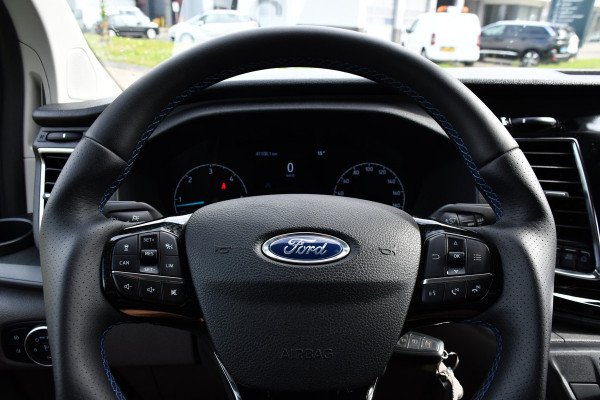 Ford Transit Custom 320 2.0 TDCI L2H1 MS-RT DC Full Options! Adaptieve Cruise, Camera, Carplay, 185PK, Xenon, Automaat, Leder, Stoelverwarming, Trekhaak, Uniek!