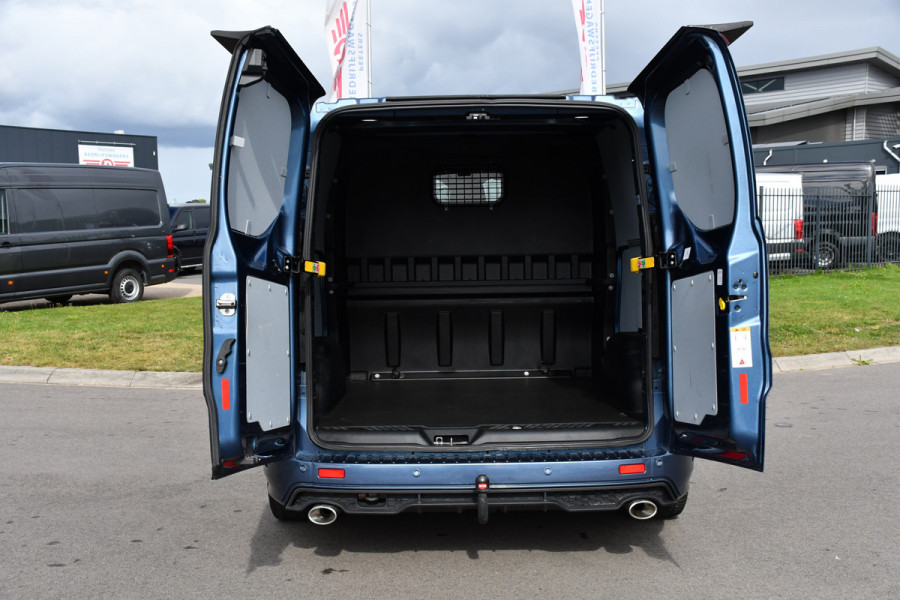 Ford Transit Custom 320 2.0 TDCI L2H1 MS-RT DC Full Options! Adaptieve Cruise, Camera, Carplay, 185PK, Xenon, Automaat, Leder, Stoelverwarming, Trekhaak, Uniek!
