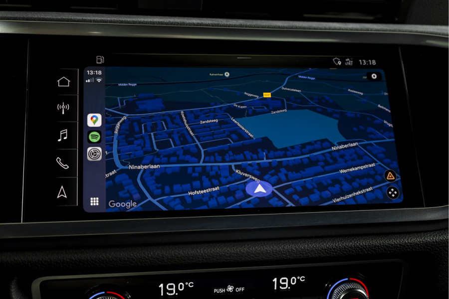 Audi Q3 35 TFSI 2x S-Line 150 PK - Automaat | Dig.Cockpit | Adapt.Cruise | Leder | PDC | App.Connect | Auto.Airco | Elek. Klep | Elek.Trekhaak | LM 19" |