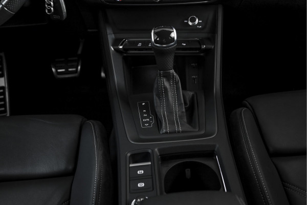 Audi Q3 35 TFSI 2x S-Line 150 PK - Automaat | Dig.Cockpit | Adapt.Cruise | Leder | PDC | App.Connect | Auto.Airco | Elek. Klep | Elek.Trekhaak | LM 19" |