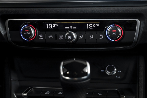 Audi Q3 35 TFSI 2x S-Line 150 PK - Automaat | Dig.Cockpit | Adapt.Cruise | Leder | PDC | App.Connect | Auto.Airco | Elek. Klep | Elek.Trekhaak | LM 19" |
