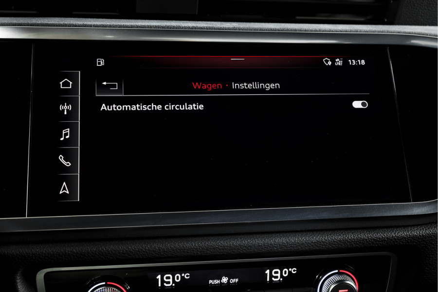 Audi Q3 35 TFSI 2x S-Line 150 PK - Automaat | Dig.Cockpit | Adapt.Cruise | Leder | PDC | App.Connect | Auto.Airco | Elek. Klep | Elek.Trekhaak | LM 19" |