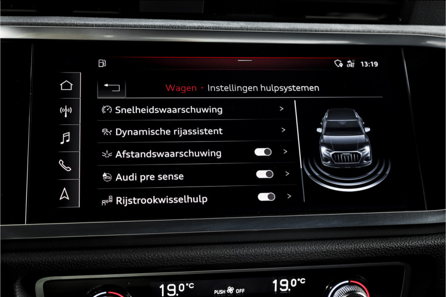 Audi Q3 35 TFSI 2x S-Line 150 PK - Automaat | Dig.Cockpit | Adapt.Cruise | Leder | PDC | App.Connect | Auto.Airco | Elek. Klep | Elek.Trekhaak | LM 19" |