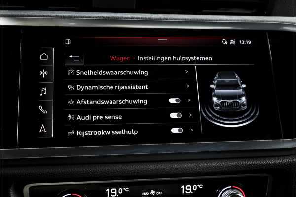 Audi Q3 35 TFSI 2x S-Line 150 PK - Automaat | Dig.Cockpit | Adapt.Cruise | Leder | PDC | App.Connect | Auto.Airco | Elek. Klep | Elek.Trekhaak | LM 19" |