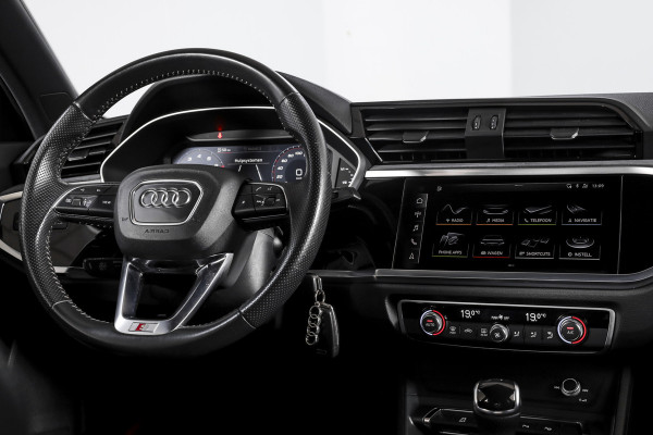 Audi Q3 35 TFSI 2x S-Line 150 PK - Automaat | Dig.Cockpit | Adapt.Cruise | Leder | PDC | App.Connect | Auto.Airco | Elek. Klep | Elek.Trekhaak | LM 19" |