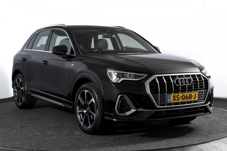 Audi Q3 35 TFSI 2x S-Line 150 PK - Automaat | Dig.Cockpit | Adapt.Cruise | Leder | PDC | App.Connect | Auto.Airco | Elek. Klep | Elek.Trekhaak | LM 19" |