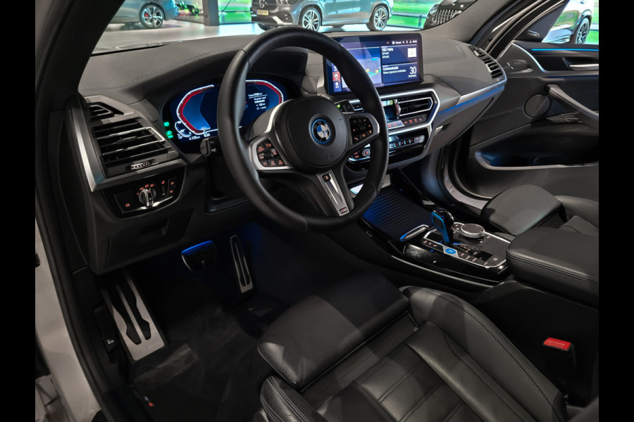 BMW iX3 FACELIFT M Sport High Executive 80 kWh Shadow|Driving Assistant|Keyless|HUD|Laser|Harman-Kardon|Pano|Sfeerverlichting