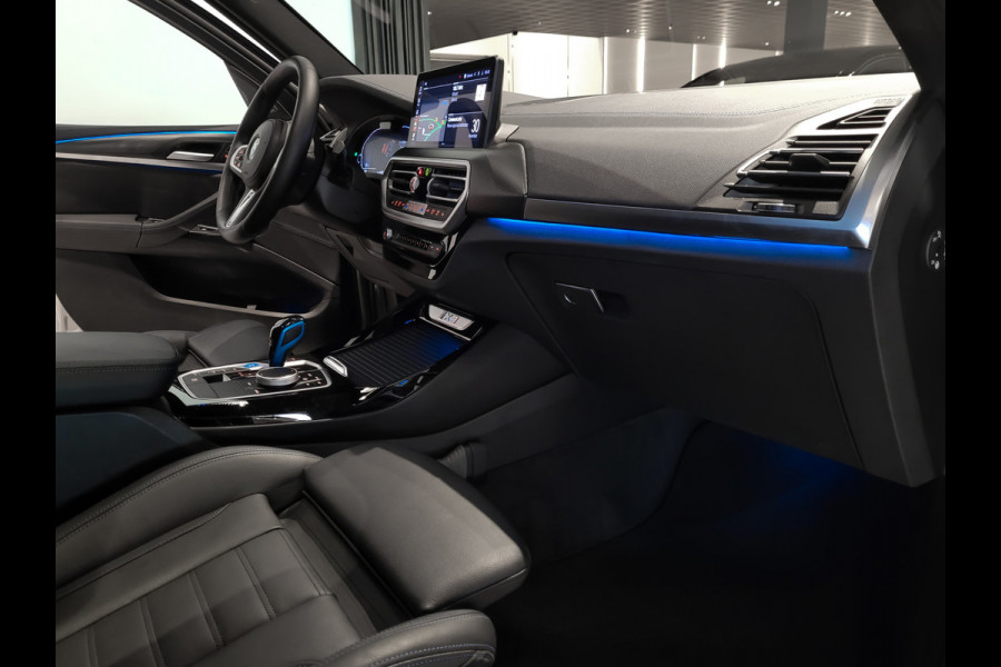 BMW iX3 FACELIFT M Sport High Executive 80 kWh Shadow|Driving Assistant|Keyless|HUD|Laser|Harman-Kardon|Pano|Sfeerverlichting