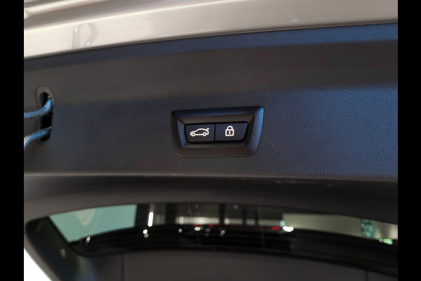 BMW iX3 FACELIFT M Sport High Executive 80 kWh Shadow|Driving Assistant|Keyless|HUD|Laser|Harman-Kardon|Pano|Sfeerverlichting
