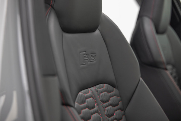 Audi RS6 Avant 4.0 TFSI 600pk Quattro Keramisch Pano Dynamic + Carbon B&O Standkachel HuD