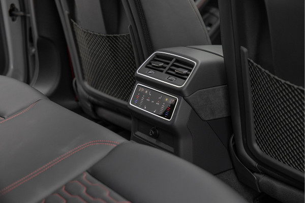 Audi RS6 Avant 4.0 TFSI 600pk Quattro Keramisch Pano Dynamic + Carbon B&O Standkachel HuD