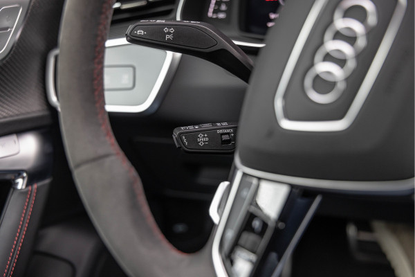 Audi RS6 Avant 4.0 TFSI 600pk Quattro Keramisch Pano Dynamic + Carbon B&O Standkachel HuD