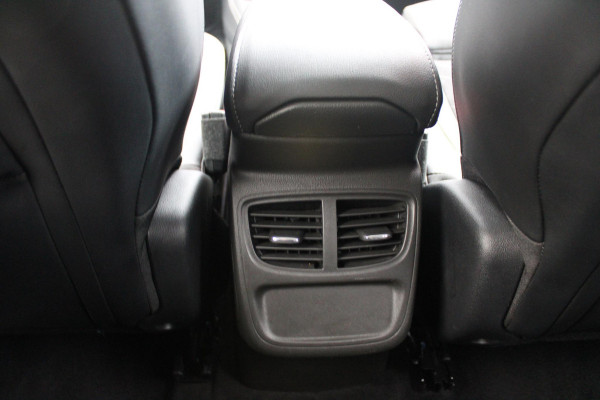 Opel Grandland 1.2 Turbo 130PK AUTOMAAT ULTIMATE | STOEL/STUUR/VOORRUIT VERWARMING | ACHTRERUITRIJ CAMERA | DODEHOEK DETECTIE | ELEKTRISCH BEDIENBARE ACHTERKLEP | FULL LED MATRIX KOPLAMPEN | NAVIGATIE | 19" LICHTMETALEN VELGEN | ALCANTARA BEKLEDING | APPLE CARPLAY/ANDROID AUTO | DRAADLOZE TELEFOONLADER | KEYLESS ENTRY/START | BLACK PACK | ADAPTIVE CRUISE CONTROL |