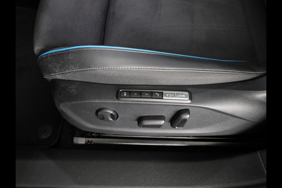 Volkswagen ID.7 Pro Business 77 kWh 286 PK | Warmtepomp | 20 Inch | Camera | Navigatie