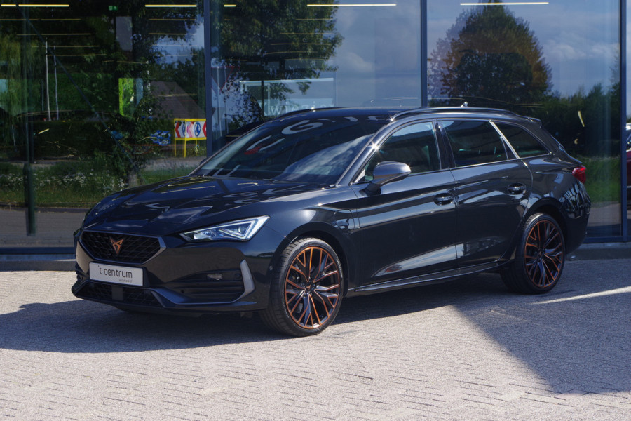 CUPRA Leon Sportstourer 1.4 e-Hybrid 245 PK VZ Copper Edition PHEV, Trekhaak, Adap. Cruise Control, Camera