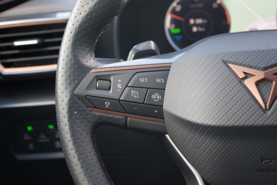 CUPRA Formentor 1.4 e-Hybrid 245 PK VZ Performance PHEV, Adap. Cruise Control, Matrix-LED, Camera