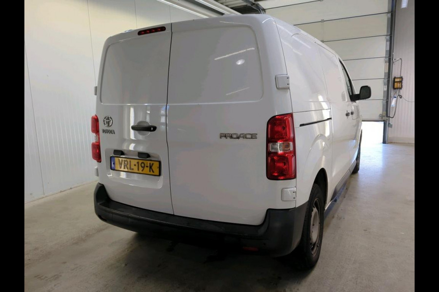 Toyota ProAce Worker 2.0 D-4D Live 2.0D 145 pk Airco Carplay Navi Cruise Control 3-Zits 39000 km
