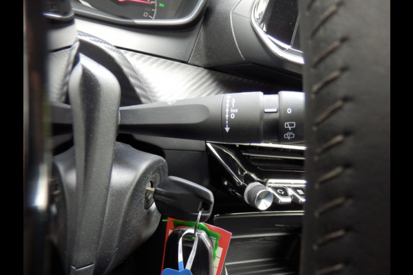 Peugeot 208 1.2 | Navigatie | Airco | 5drs | Apple carpl. Andr. Auto