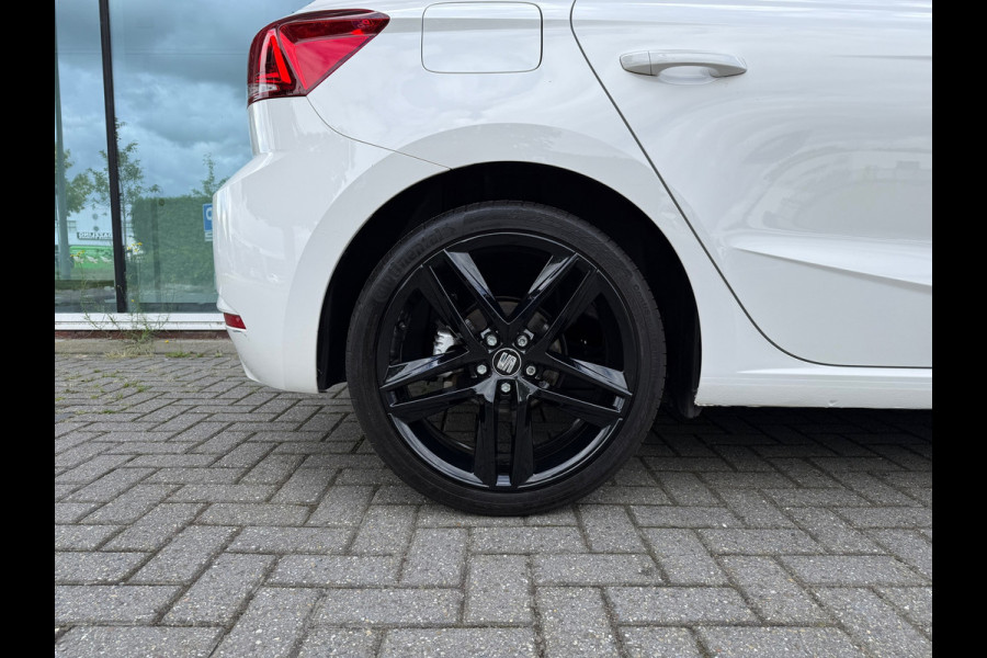 Seat Ibiza 1.0 TSI 116pk FR Business Intense - Panoramadak - Navi - Climate - Org.NL
