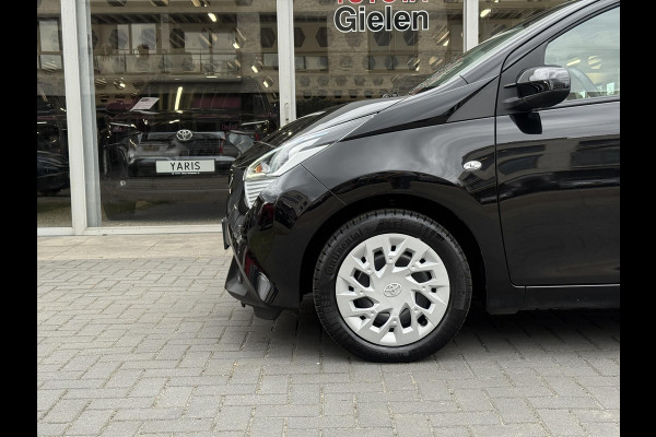 Toyota Aygo 1.0 VVT-i X-Play Automaat | Eerste eigenaar, Apple CarPlay/Android Auto, Parkeercamera, Airco, In hoogte verstelbare stoel