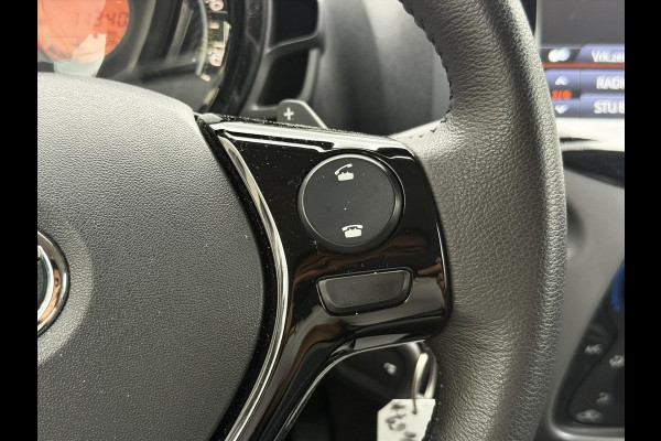 Toyota Aygo 1.0 VVT-i X-Play Automaat | Eerste eigenaar, Apple CarPlay/Android Auto, Parkeercamera, Airco, In hoogte verstelbare stoel
