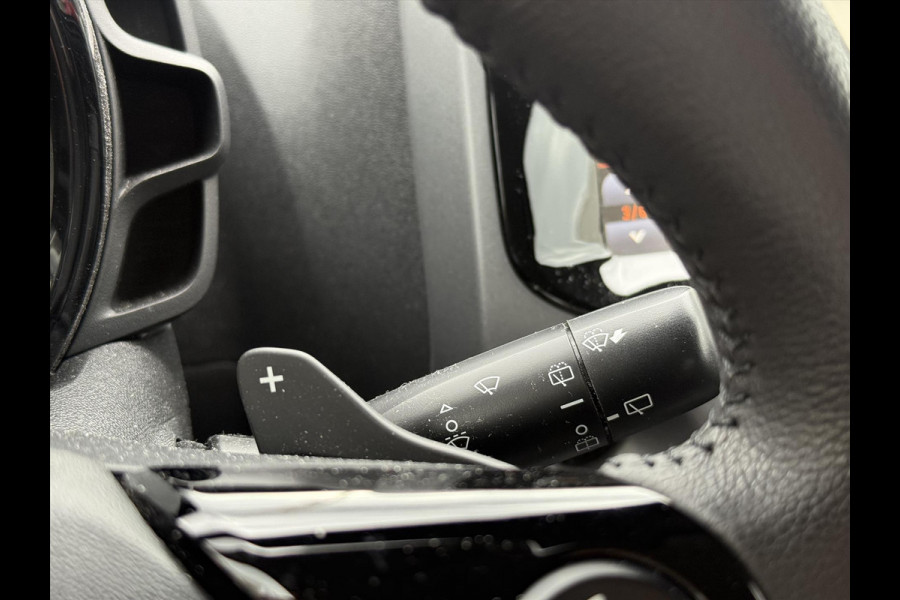 Toyota Aygo 1.0 VVT-i X-Play Automaat | Eerste eigenaar, Apple CarPlay/Android Auto, Parkeercamera, Airco, In hoogte verstelbare stoel