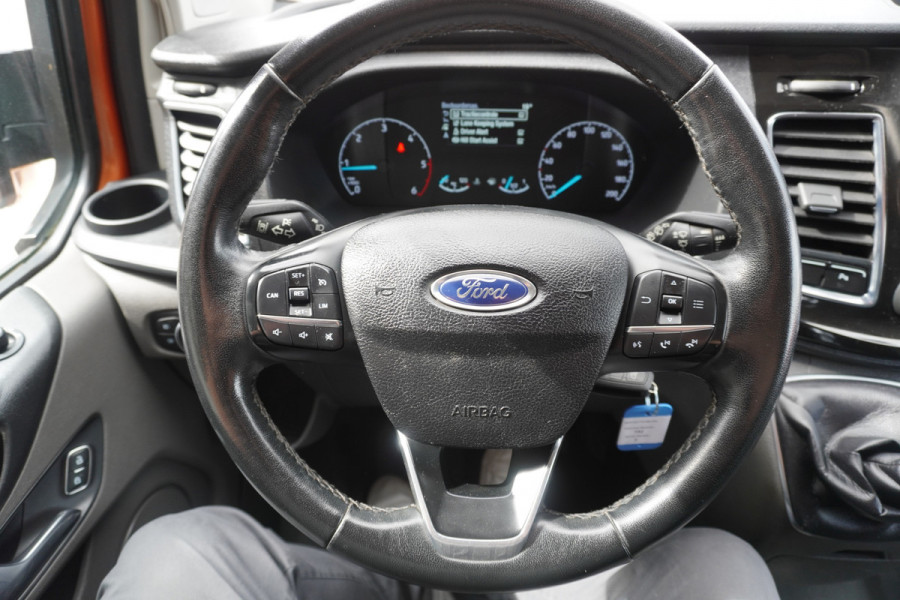 Ford Transit Custom 340 2.0 TDCI 170PK L2H1 Limited nr. V182 | Airco | Cruise | Navi | trekhaak