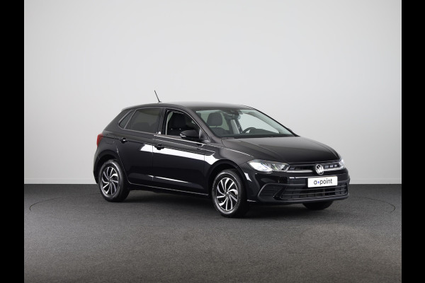 Volkswagen Polo 1.0 TSI Life Edition 95 pk | Verlengde garantie | Navigatie via App | Parkeersensoren achter | Achteruitrijcamera | Adaptieve cruise control | Apple Carplay/Android Auto |