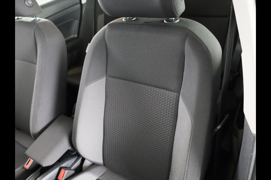 Volkswagen Polo 1.0 TSI Life Edition 95 pk | Verlengde garantie | Navigatie via App | Parkeersensoren achter | Achteruitrijcamera | Adaptieve cruise control | Apple Carplay/Android Auto |