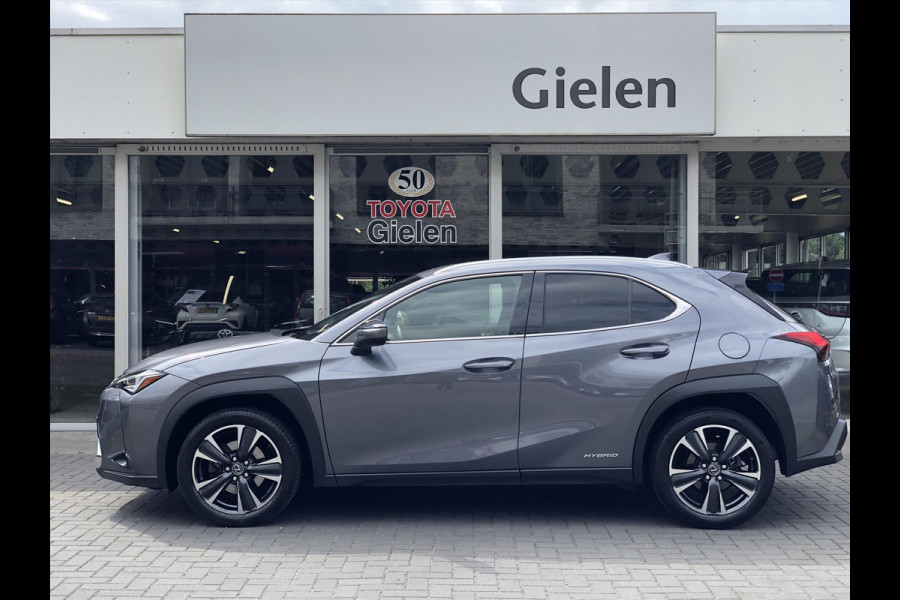 Lexus UX 250h Preference Line | 18inch, Dodehoekherkenning, Keyless, Parkeersensoren, Stoel + Stuurverwarming, Apple CarPlay/Android Auto