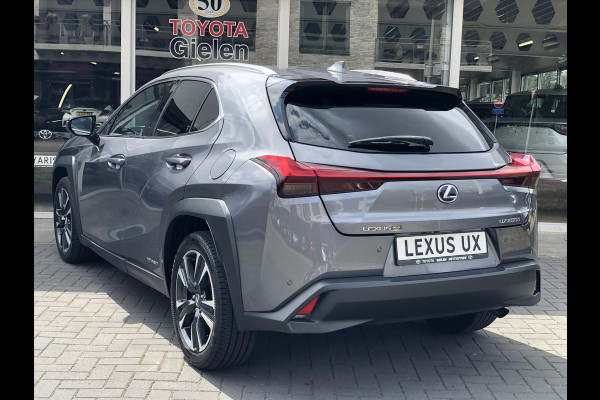 Lexus UX 250h Preference Line | 18inch, Dodehoekherkenning, Keyless, Parkeersensoren, Stoel + Stuurverwarming, Apple CarPlay/Android Auto