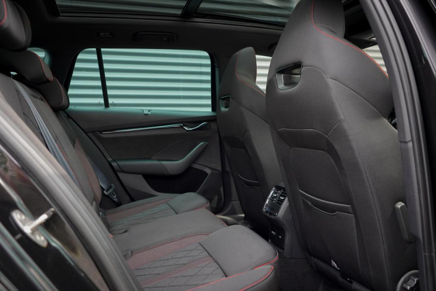 Škoda Octavia Combi 1.4 TSI RS iV PHEV Business / Pano / Adaptive Cruise
