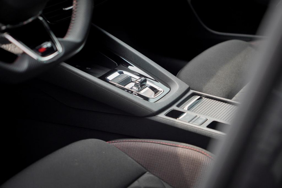 Škoda Octavia Combi 1.4 TSI RS iV PHEV Business / Pano / Adaptive Cruise