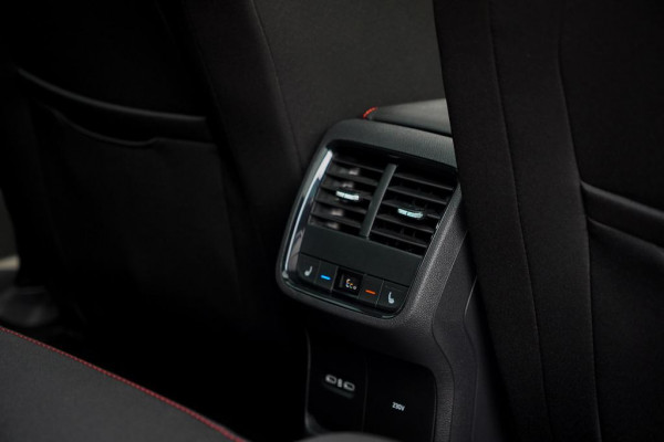 Škoda Octavia Combi 1.4 TSI RS iV PHEV Business / Pano / Adaptive Cruise
