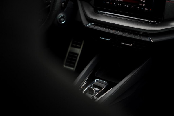 Škoda Octavia Combi 1.4 TSI RS iV PHEV Business / Pano / Adaptive Cruise