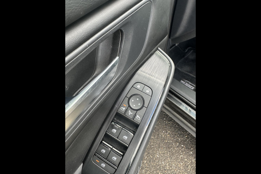 Nissan QASHQAI 1.3 MHEV Business Access Originele Nederlandse auto | NAP | Apple CarPlay & Android Auto | Camera | Dodehoekdetectie | Keyless Entry & Start | Adaptieve Cruise Controle | All Season banden | 12 maanden BOVAG-garantie + grote beurt inbegrepen