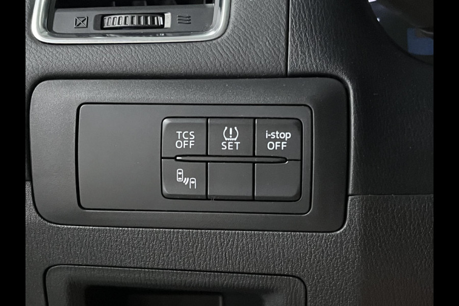 Mazda CX-5 2.0 SkyActiv-G Nakama 2WD | Stoelverwarming | DAB | Camera | Cruise-/Climate control | Navigatie | BOSE