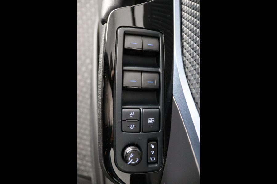 Toyota C-HR 1.8 HYBRID STYLE BI-TONE AUTOMAAT GARANTIE 2-2032 HALF LEDER. CARPLAY NAVI. 18 INCH .PDC V+A. CAMERA.