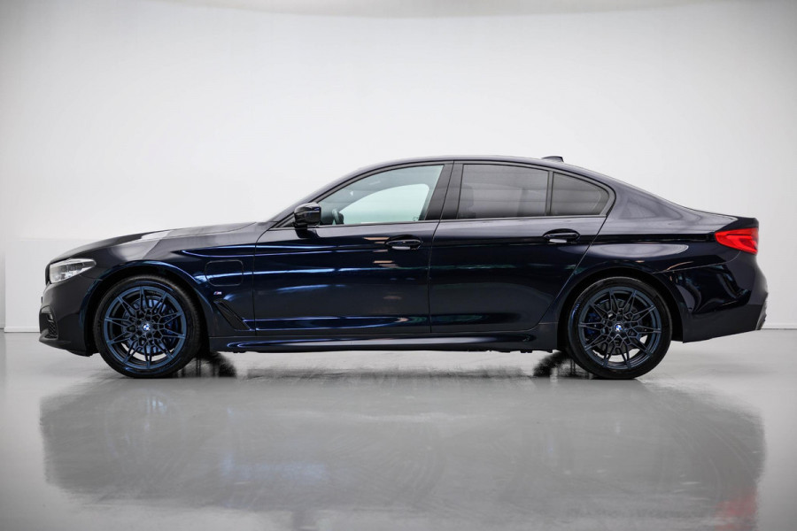 BMW 5 Serie 530e xDrive iPerformance High Executive |M-Pakket|Memory|Camera|