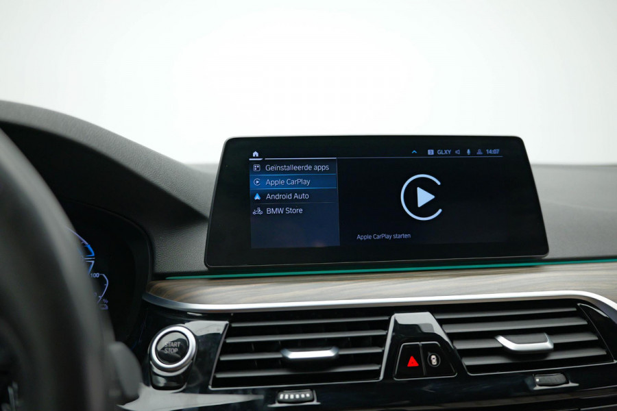 BMW 5 Serie 530e xDrive iPerformance High Executive |M-Pakket|Memory|Camera|